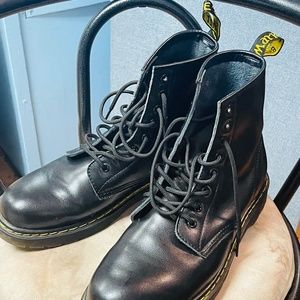 Dr martins size 11 mens